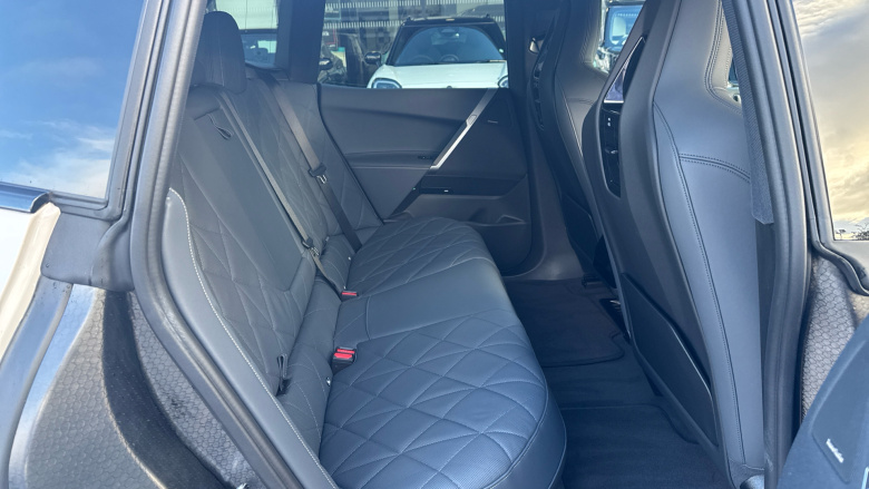 BMW iX 300kW xDrive45 M Sport 101kWh 5dr Auto [Pro Pack] Electric Estate